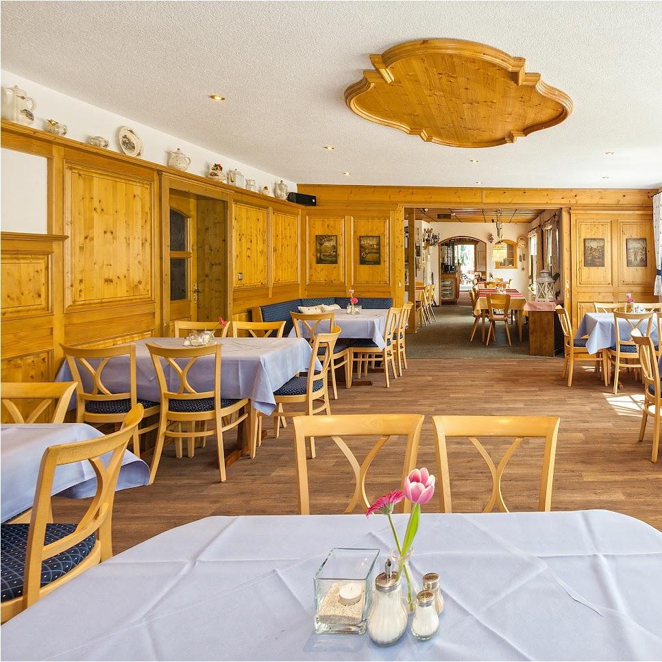 Restaurant "Höhengasthaus Kolmenhof an der Donauquelle und St. Martinskapelle" in Furtwangen im Schwarzwald