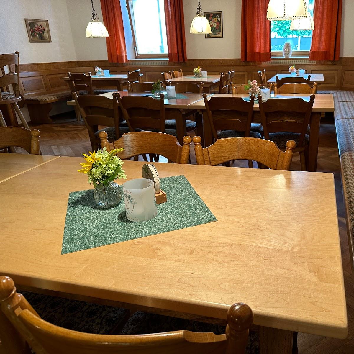 Restaurant "Grüner Baum (Wirtshaus Groß GmbH)" in Kasendorf