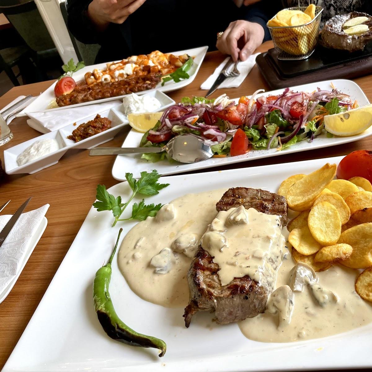 Restaurant "Tava Restaurant und Cafe" in Essen