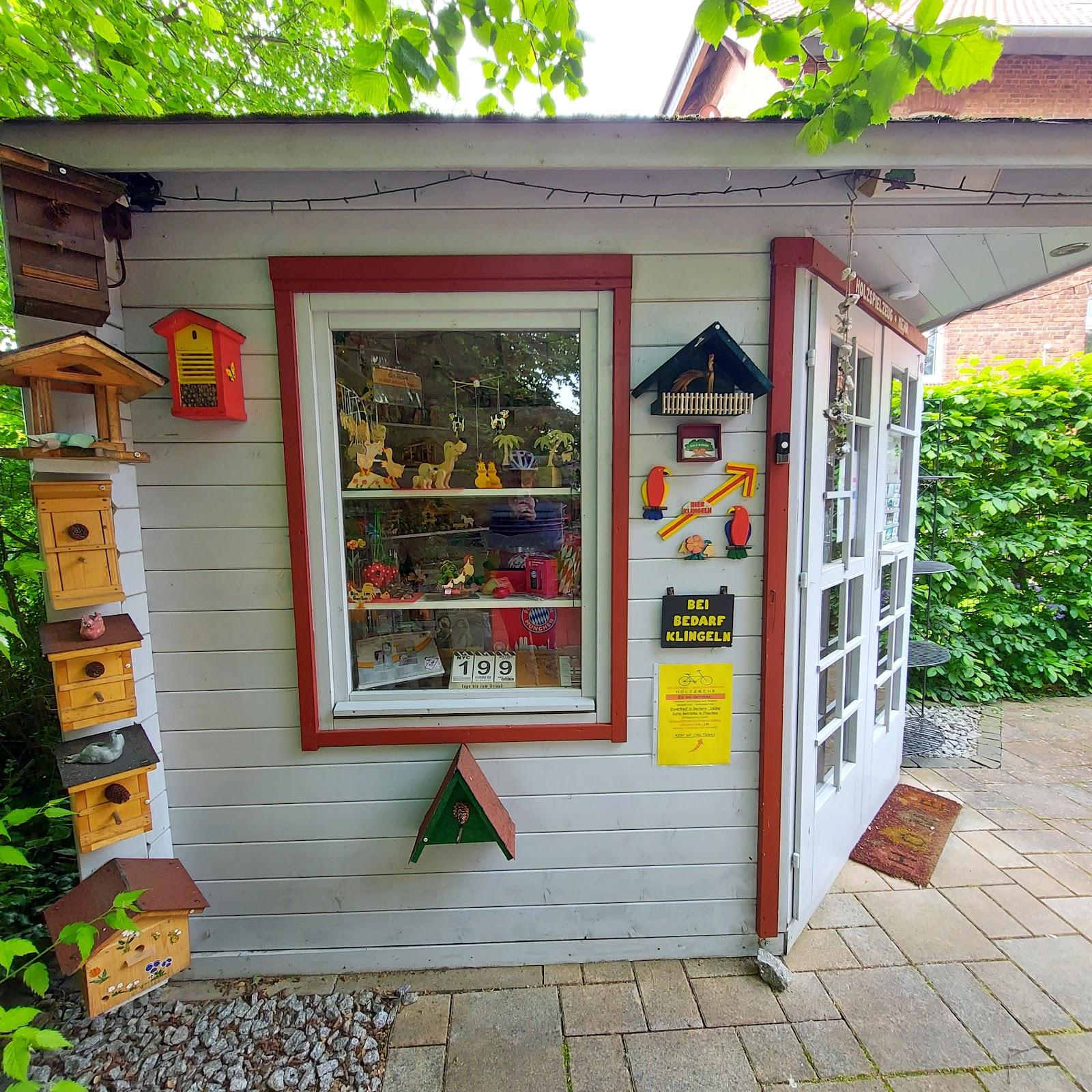 Restaurant "Holzspielzeug & Eis" in Edermünde