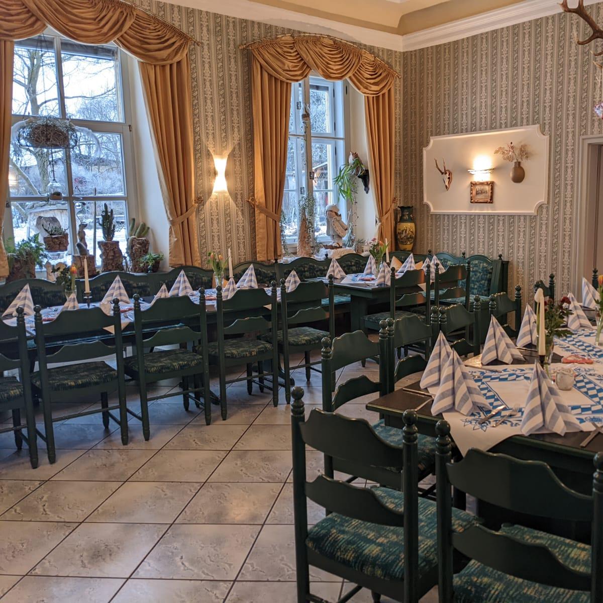 Restaurant "Gasthof & Pension  Zum Alten Forsthaus " in Bad Lobenstein