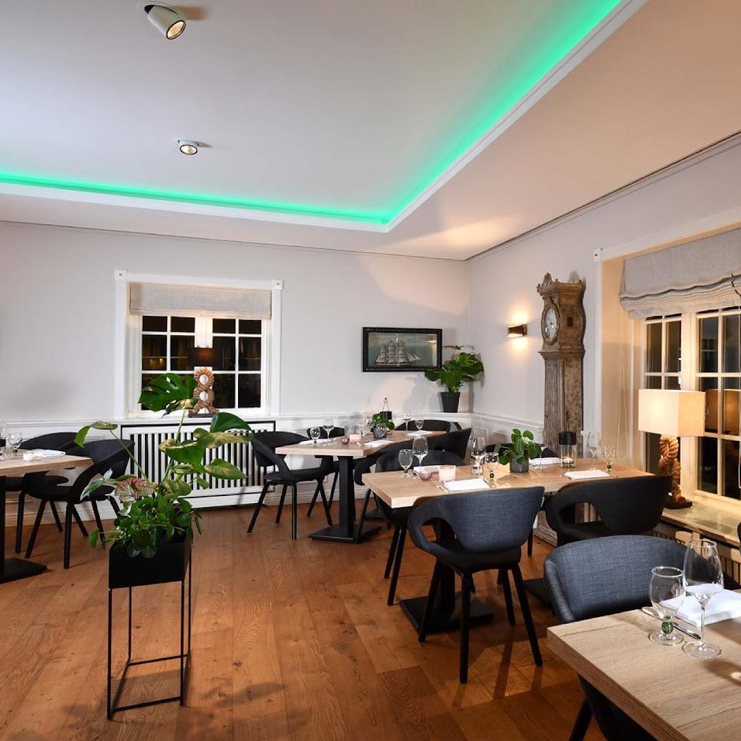 Restaurant "BENEN-DIKEN-HOF . RESTAURANT KÖKKEN . SYLT" in Sylt