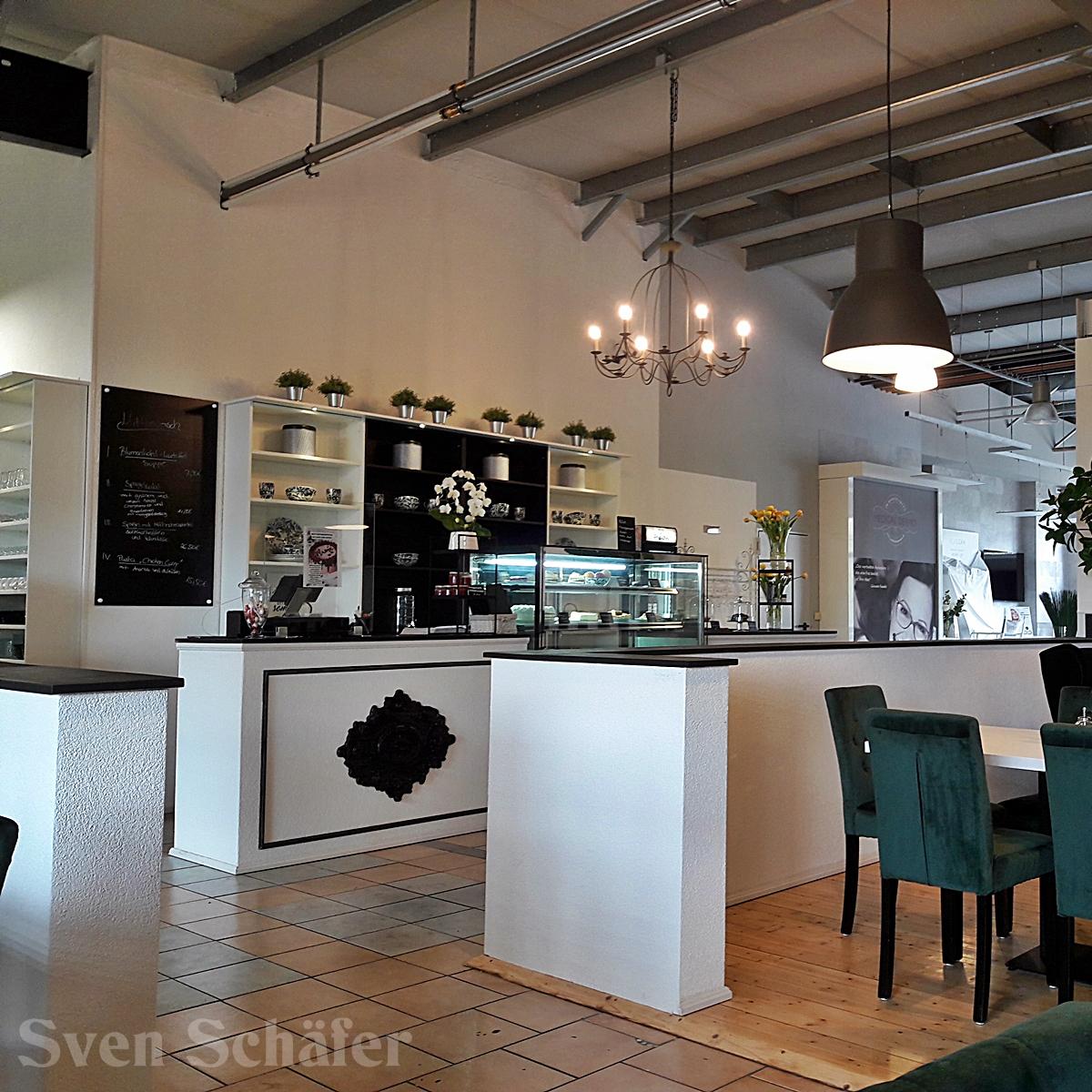 Restaurant "Cafe Edelweiss im Rosenrot" in Hemmingen