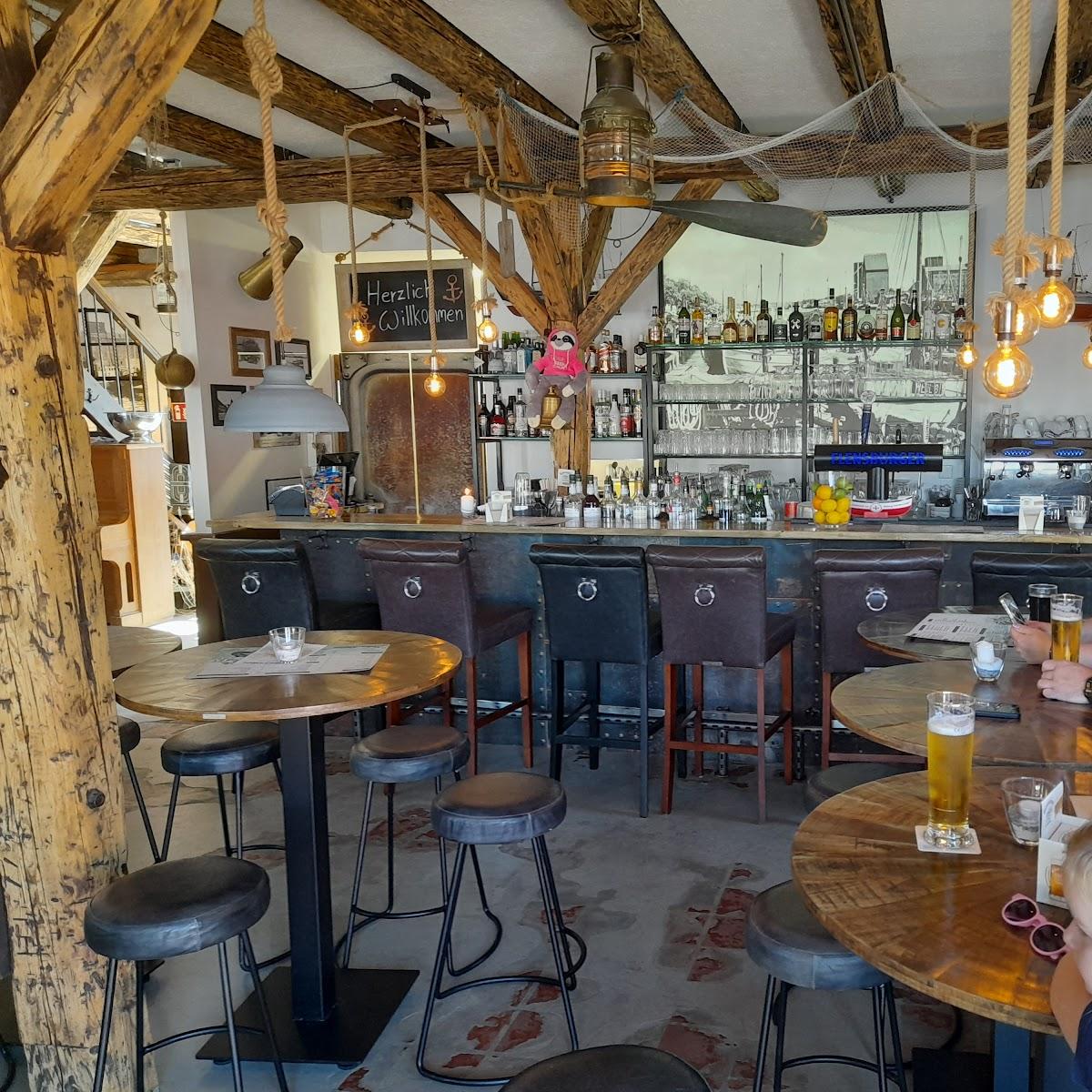 Restaurant "Hafenkneipe  GbR" in Heiligenhafen