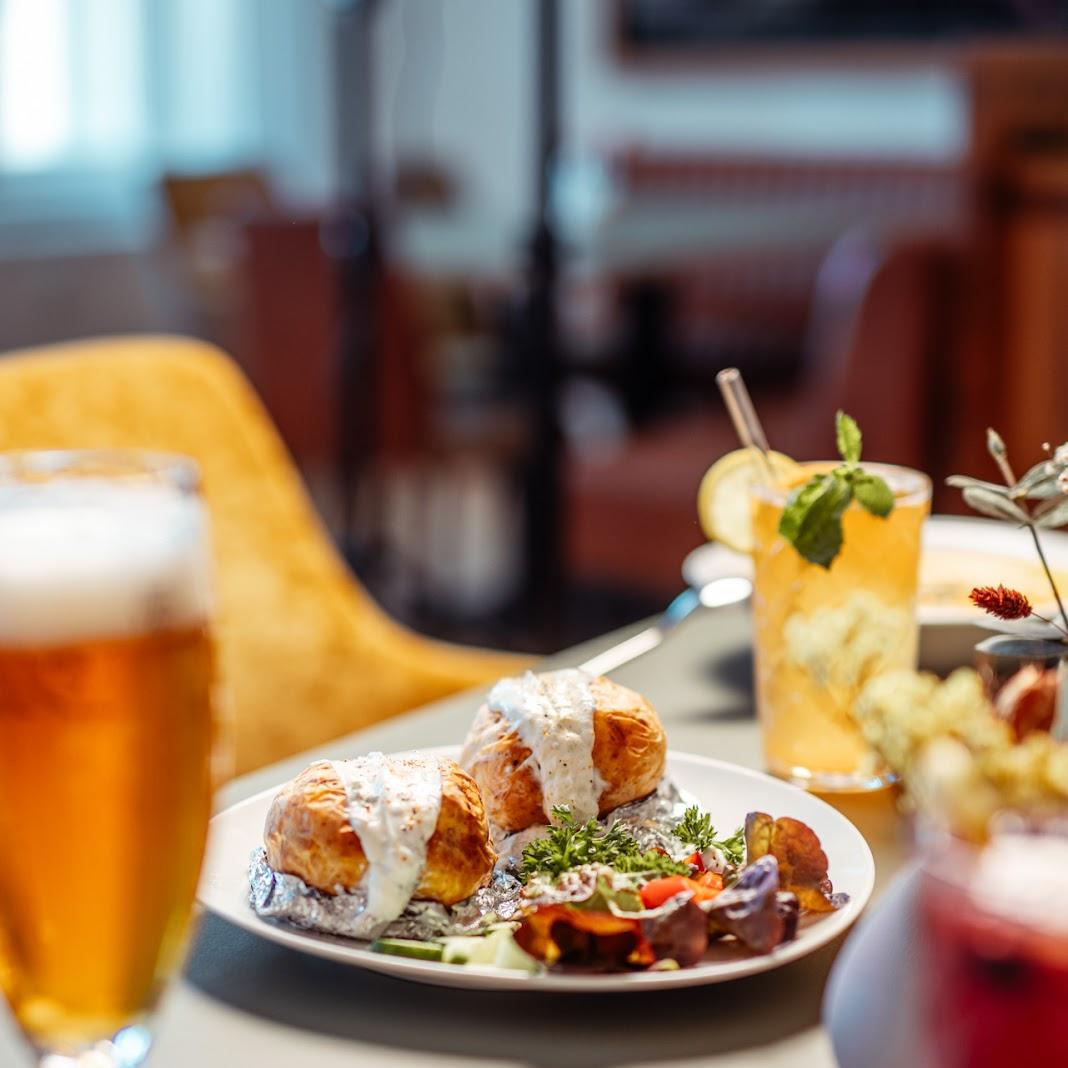 Restaurant "Holly - GmbH" in Bad Alexandersbad