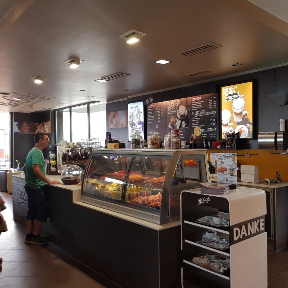 Restaurant "McCafé" in Münchberg