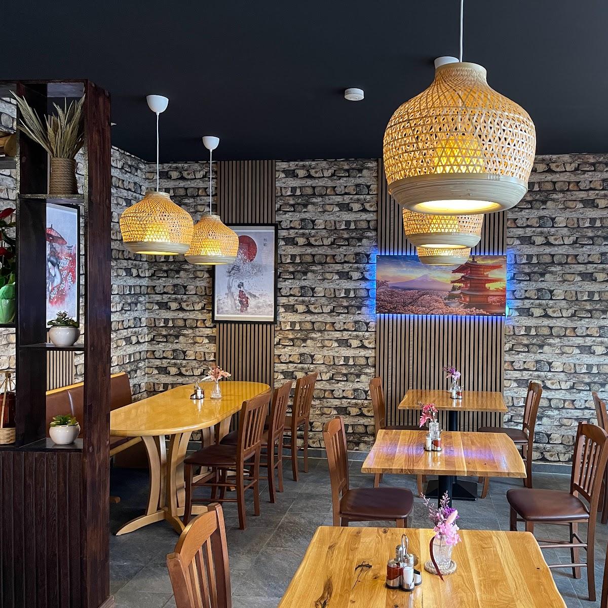 Restaurant "Luong Bistro - Sushi & warme Küche" in Gernsbach