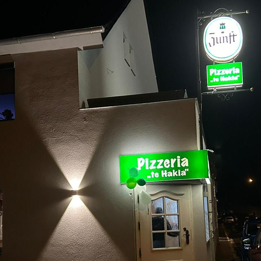 Restaurant "Pizzeria  te Hakia " in Much