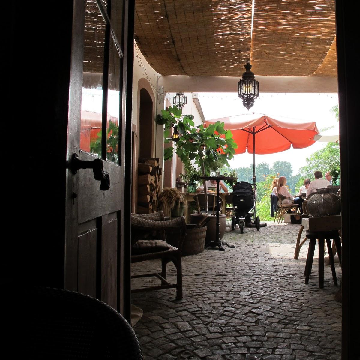 Restaurant "Kaffee&Kissen - Das Hofcafé am Rhein" in Oestrich-Winkel