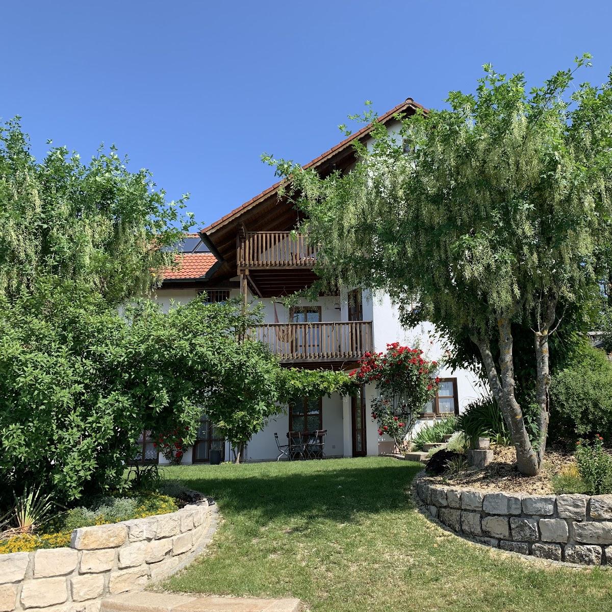 Restaurant "berghäusl randeck" in Essing