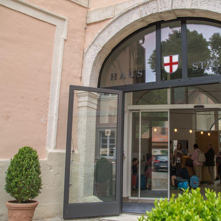 Restaurant "Gästehaus St. Georg" in Kelheim