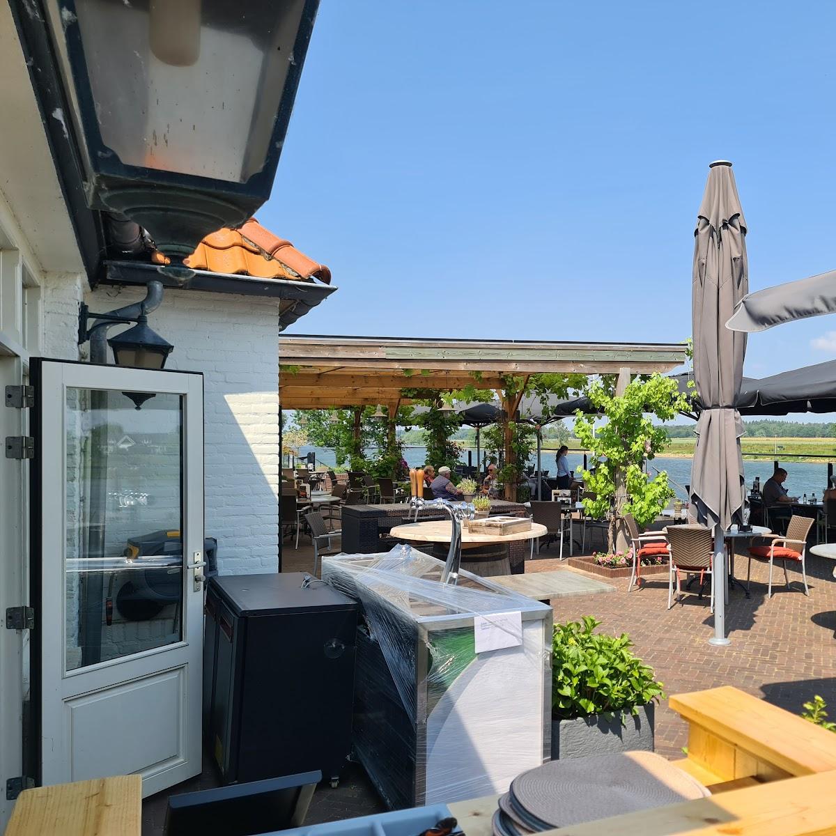 Restaurant "Boscafé Het Maasdal Sharing, Lunch, A la carte, High-Beer, -Wine & -Tea restaurant" in Horst