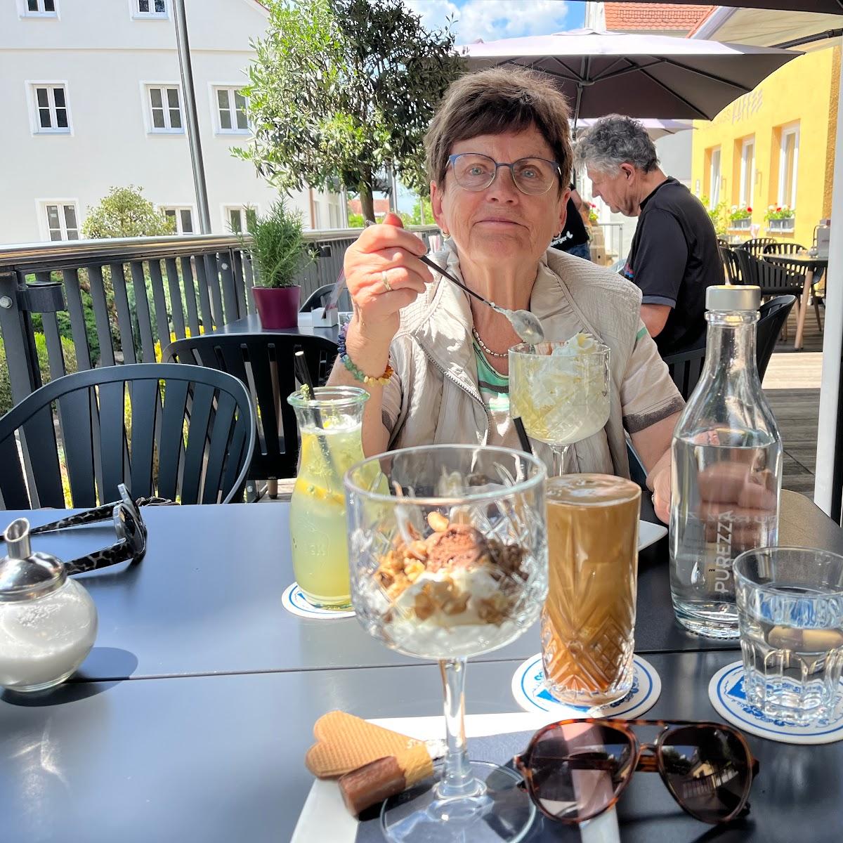 Restaurant "Lieblings Grieche - Restaurant • Café • Hotel" in Wemding