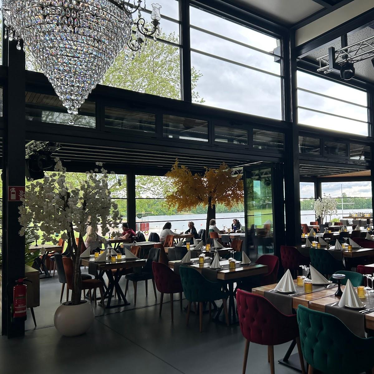 Restaurant "Waid Lake Steakhouse & More" in Weinheim