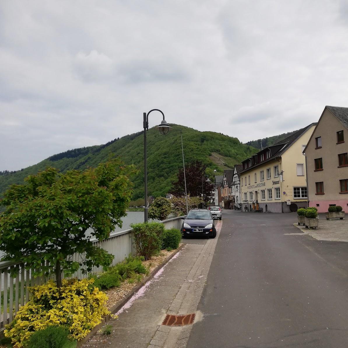 Restaurant "Winzerhotel zum Moselstrand" in Briedern