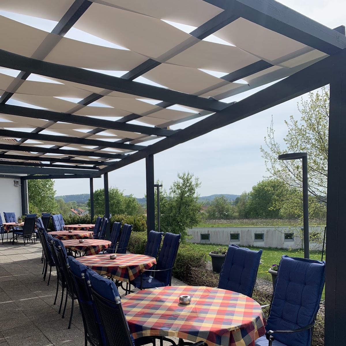 Restaurant "Willi & Adelina Bar, Restaurant, Pizzeria" in Pilsach