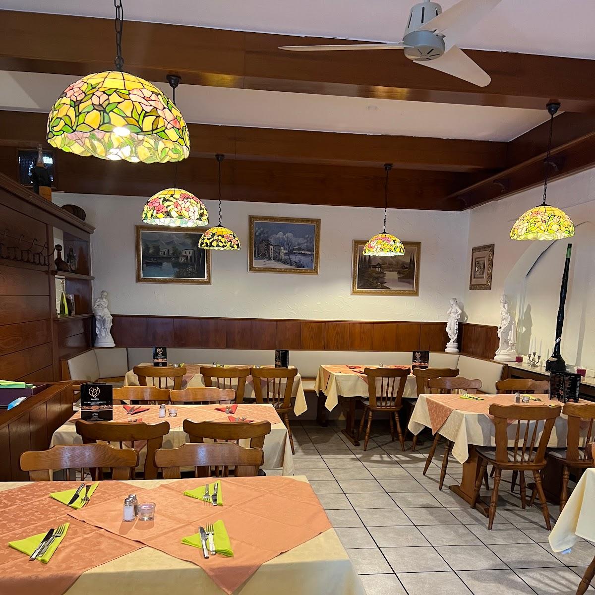 Restaurant "Falken Restaurant" in Rüsselsheim am Main