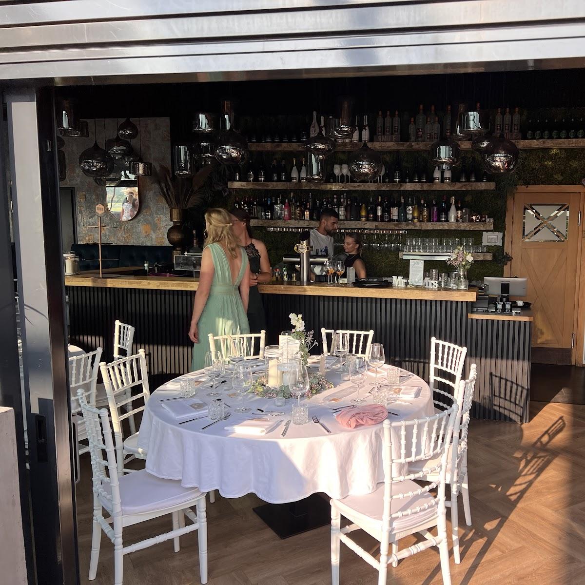 Restaurant "AirHangar Paderborn" in Büren