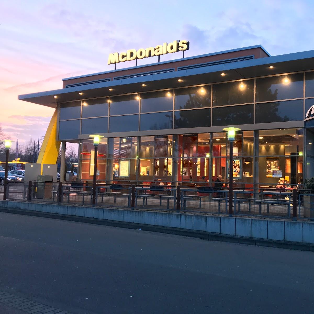 Restaurant "McDonald