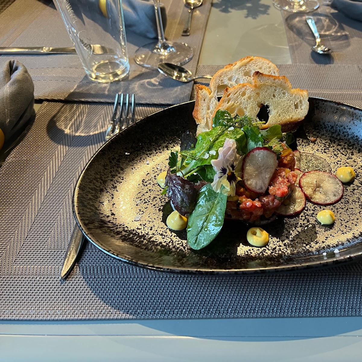 Restaurant "fuchs+hase Restaurant Schönbronn" in Buch am Wald