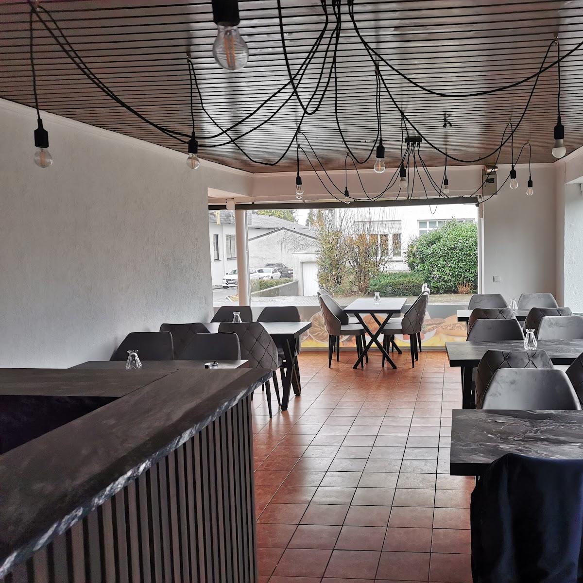 Restaurant "La Baba" in Straßenhaus