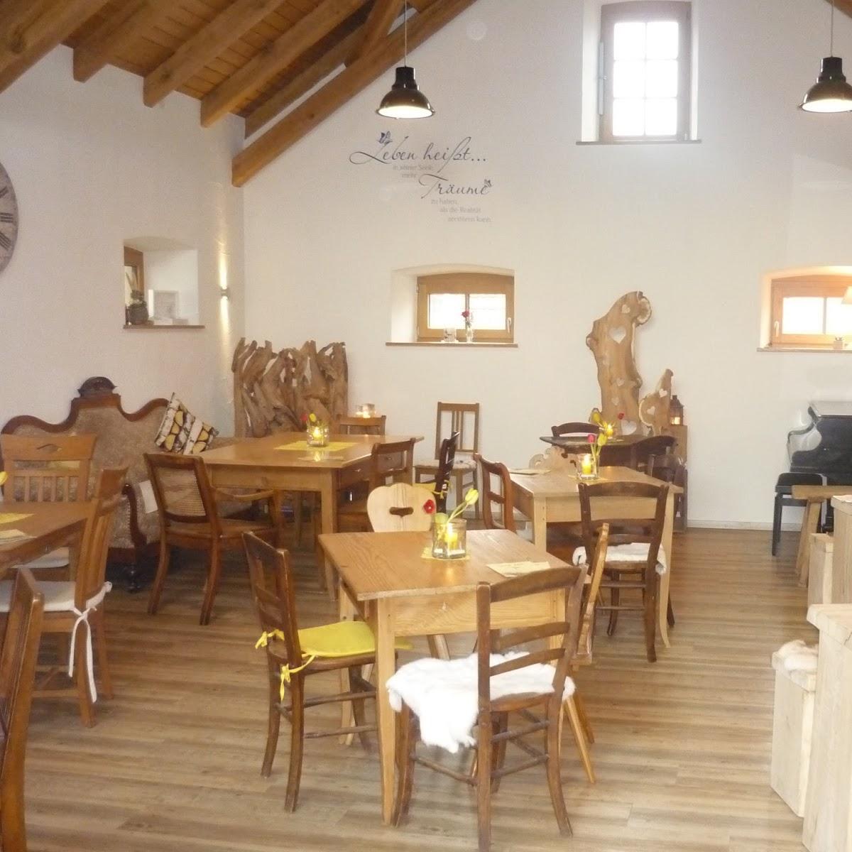 Restaurant "Café Leo" in Riedbach