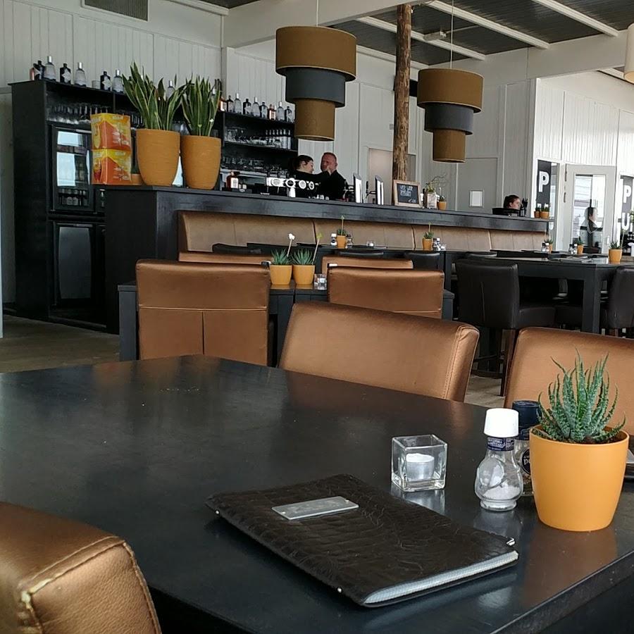 Restaurant "Strandpaviljoen Puur" in Groede