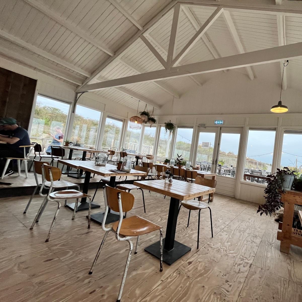 Restaurant "Strand Loods Tien" in Breskens