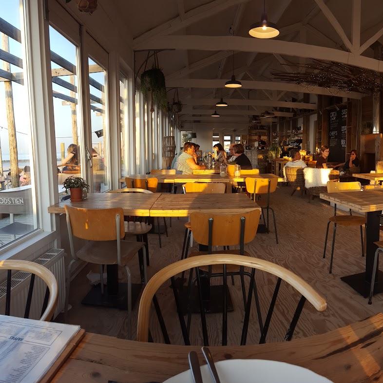 Restaurant "Strand Loods Tien" in Breskens