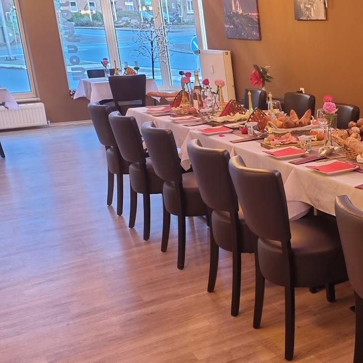 Restaurant "Café Bistro Montmartre" in Amelinghausen