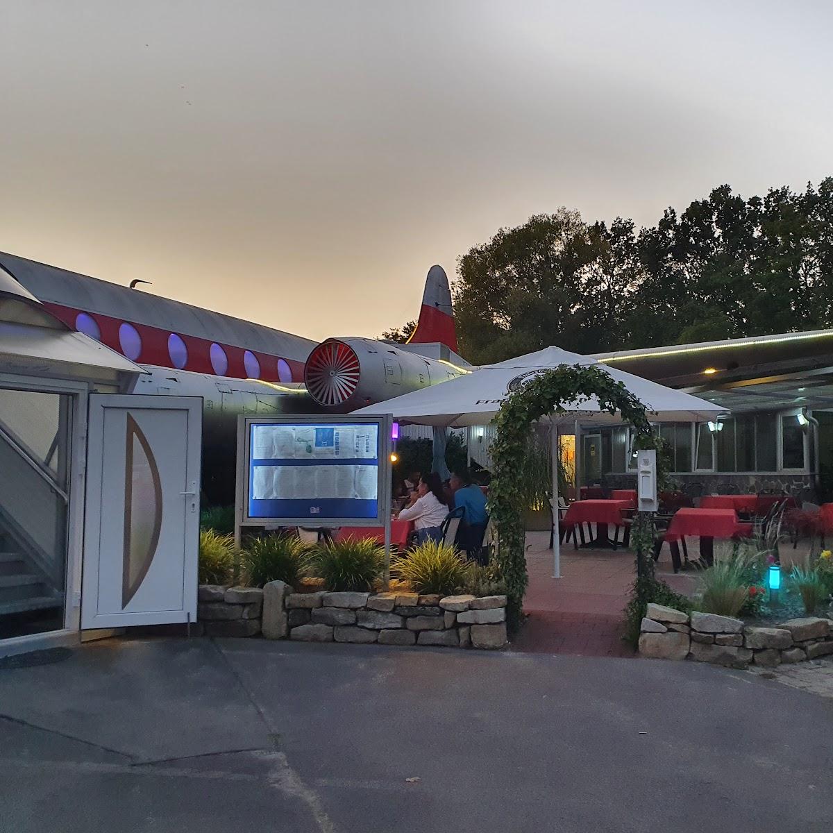 Restaurant "Flugzeug Restaurant Silbervogel" in Hannover