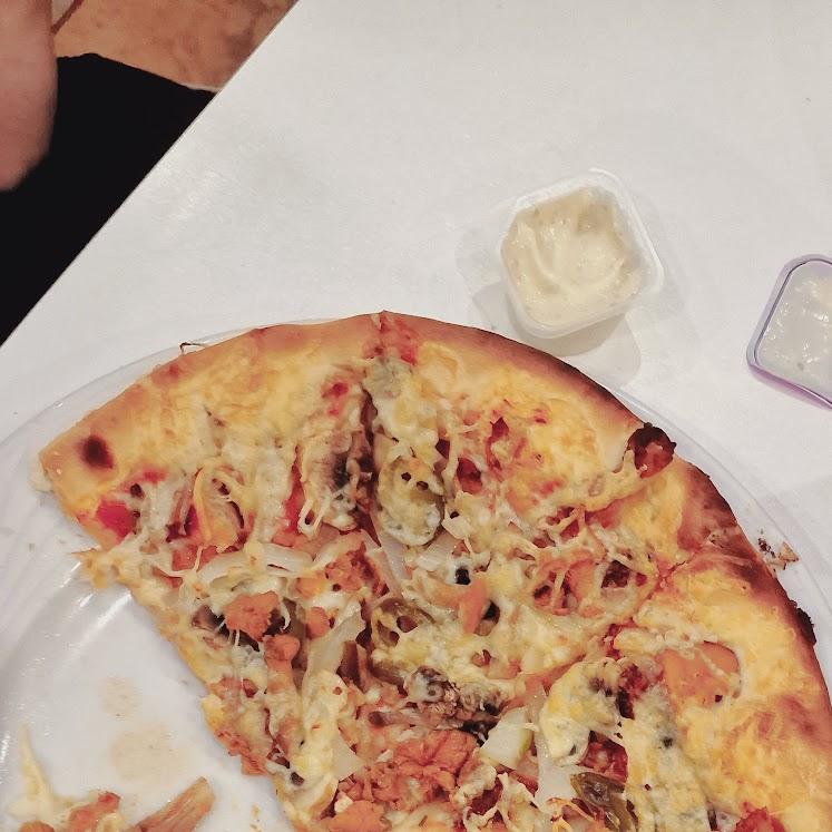 Restaurant "PIZZA HOT" in Lollar