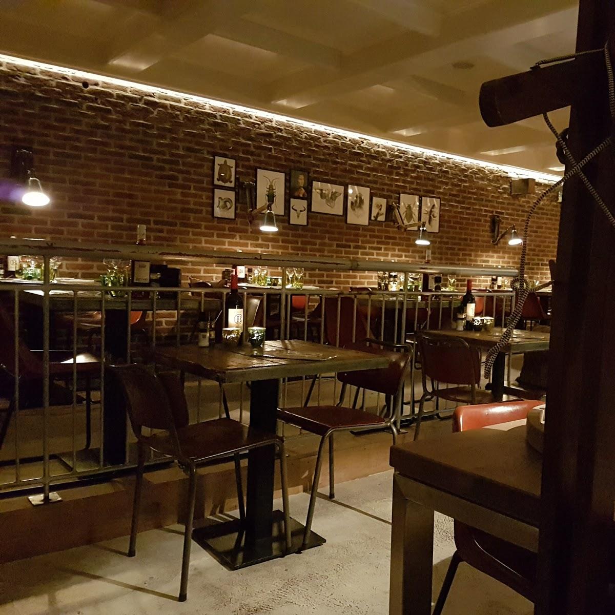 Restaurant "Binnen" in Nes