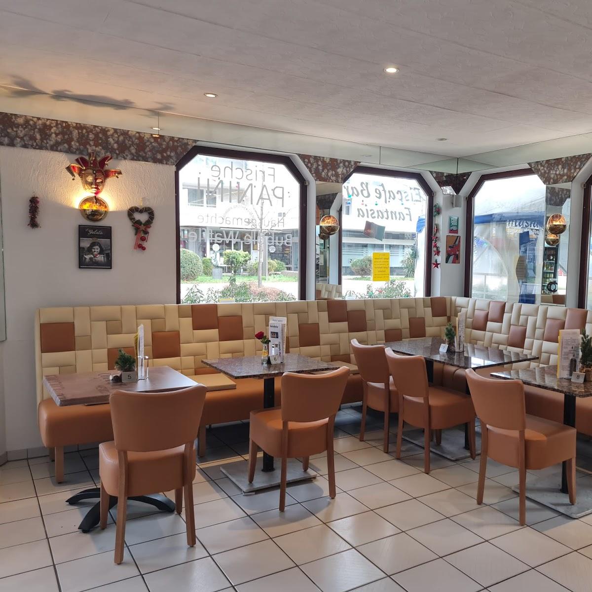 Restaurant "Eiscafé Bar Fantasia" in Tamm