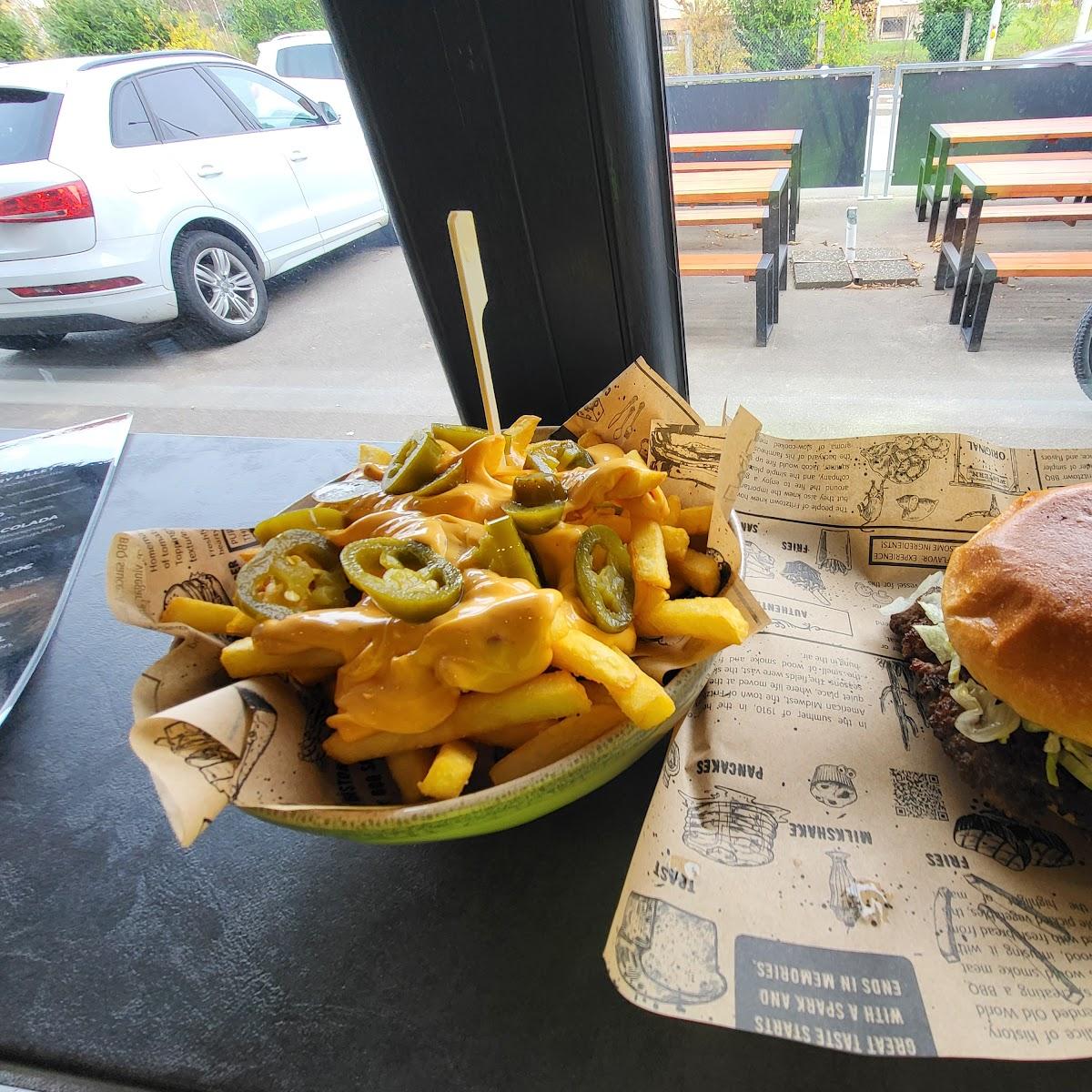 Restaurant "G.O.A.T. Burger & Bowls" in Owen