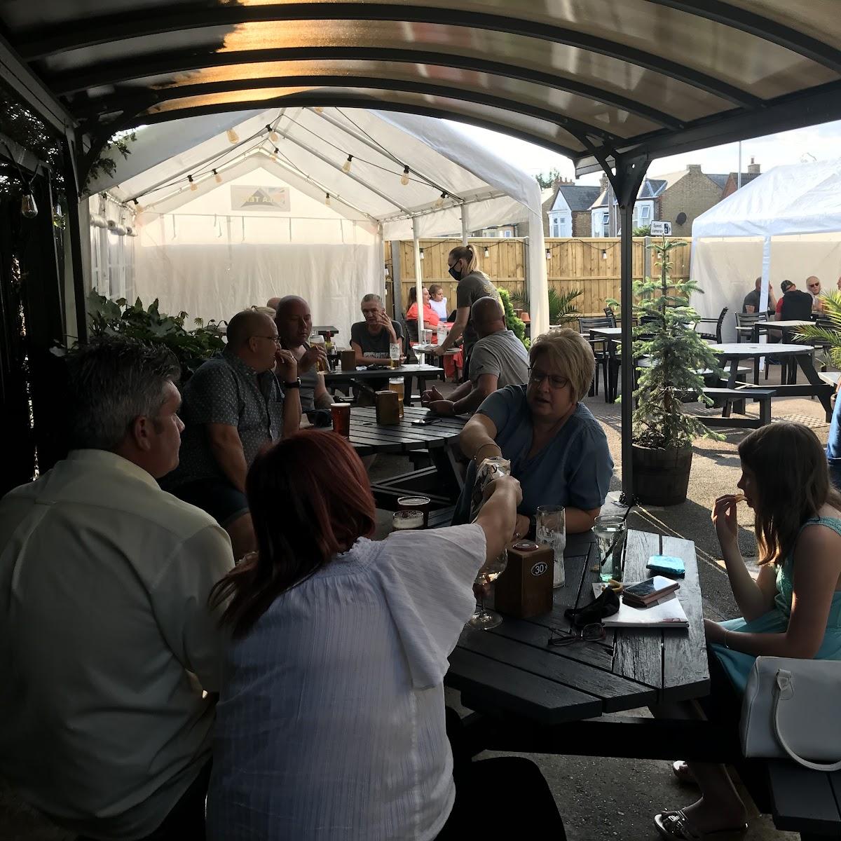 Restaurant "The Rose & Crown March" in Wroc?aw