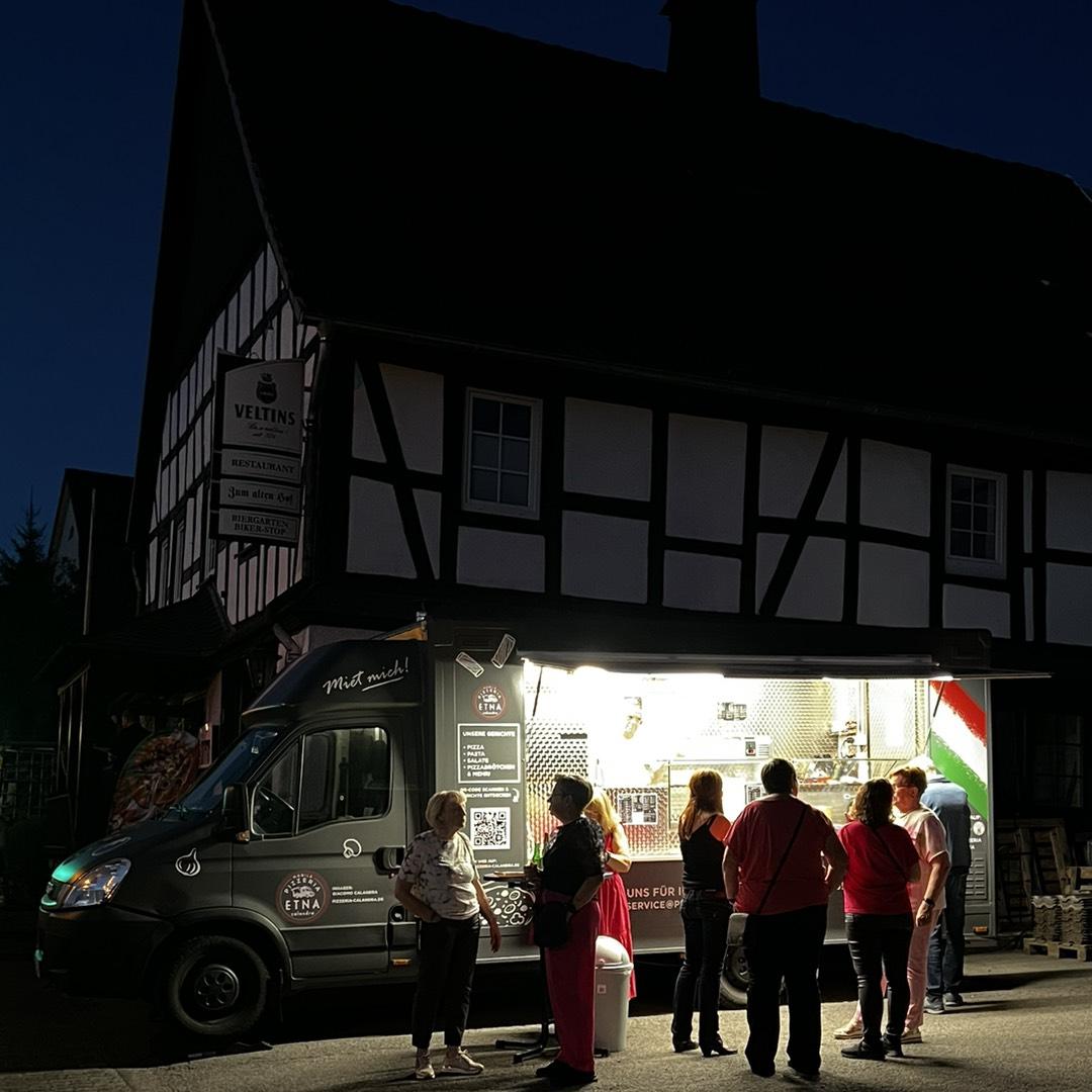 Restaurant "Mobile Pizzeria Etna Calandra" in Finnentrop