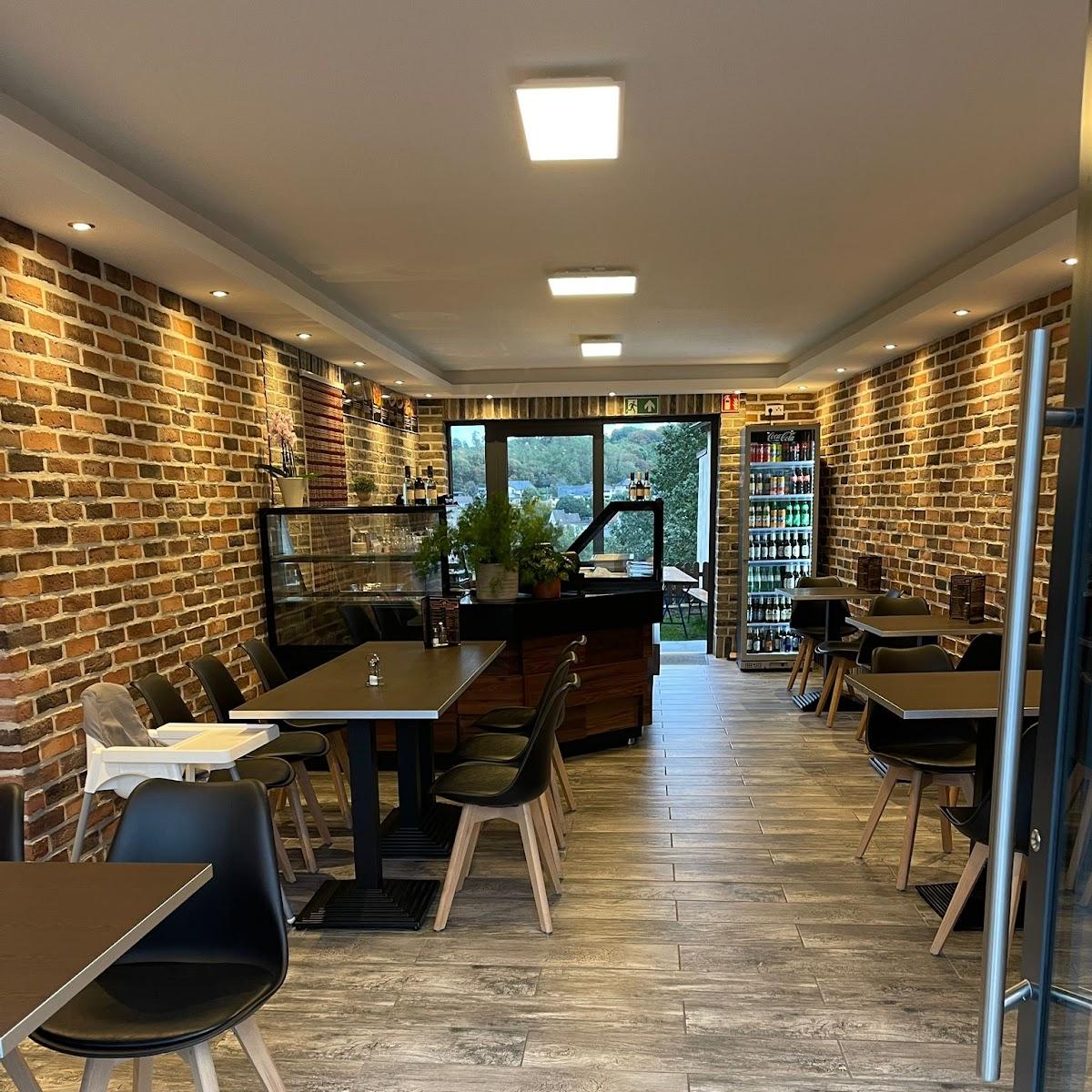 Restaurant "Tehran Grill" in Daun