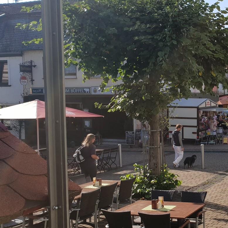 Restaurant "Gaststätte er Hof" in Rheinbrohl