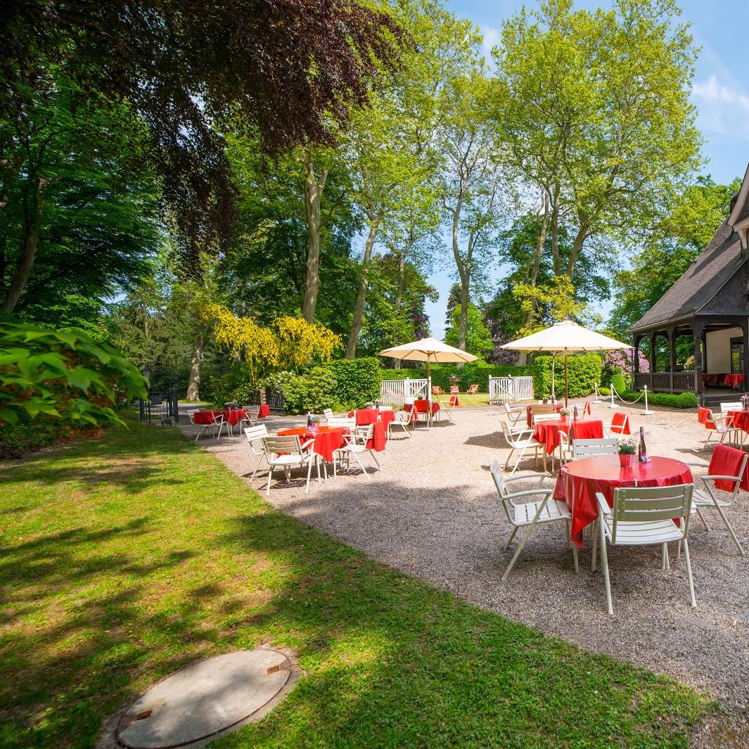 Restaurant "Cottage Biergarten im Schlosspark" in Kronberg im Taunus