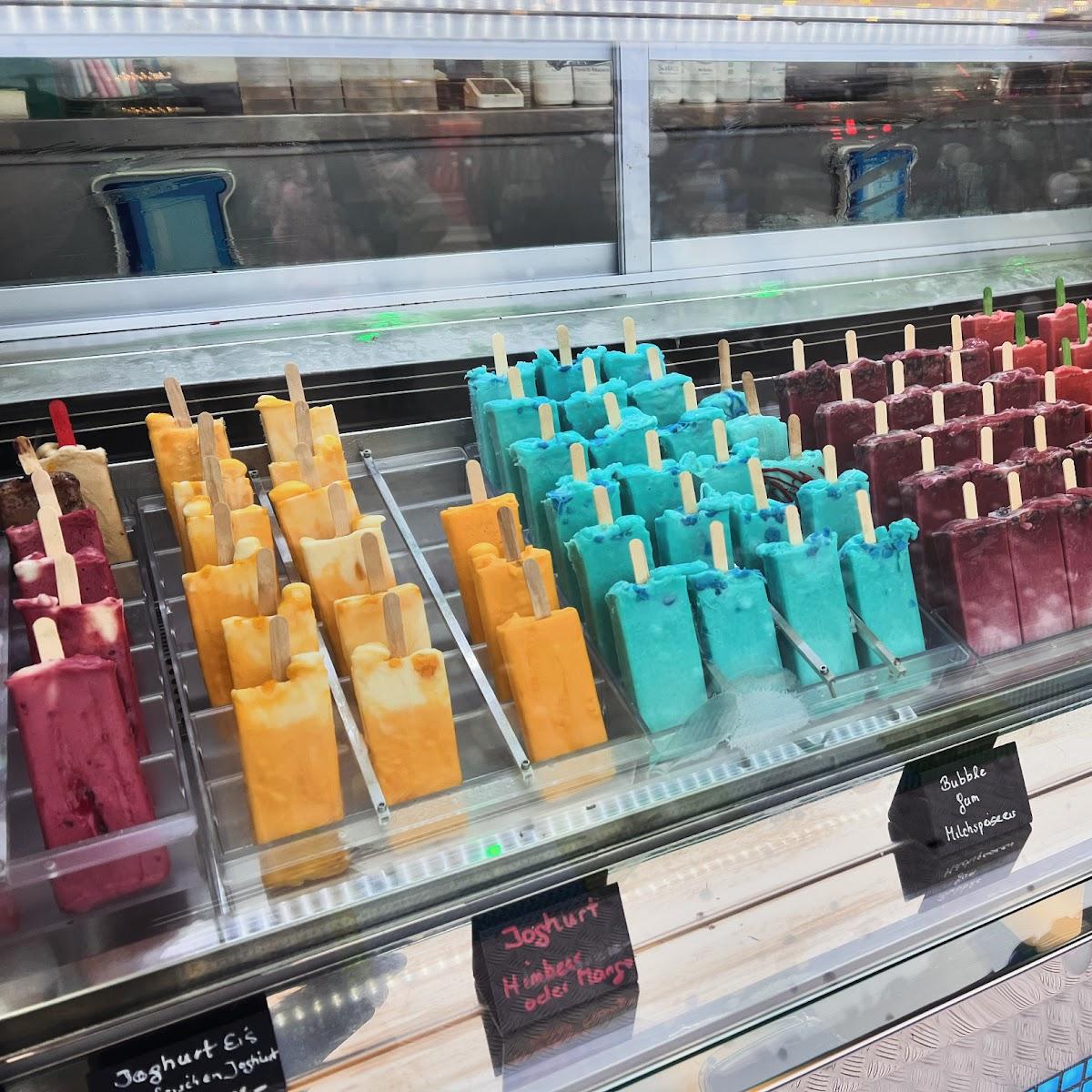 Restaurant "Dr.Icecream" in Schmalfeld