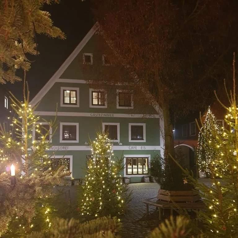 Restaurant "BAUER Gästezimmer" in Kipfenberg