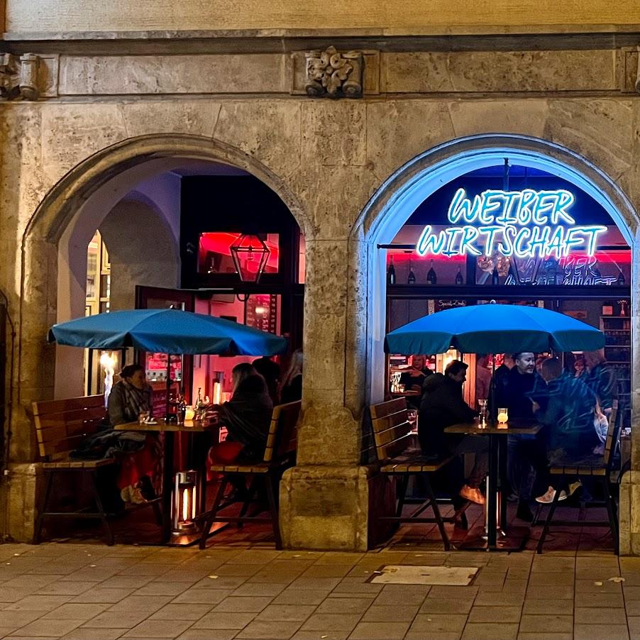 Restaurant "Weiberwirtschaft" in München