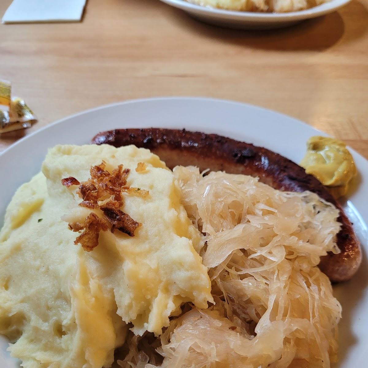 Restaurant "Kriegsberghütte" in Göllheim