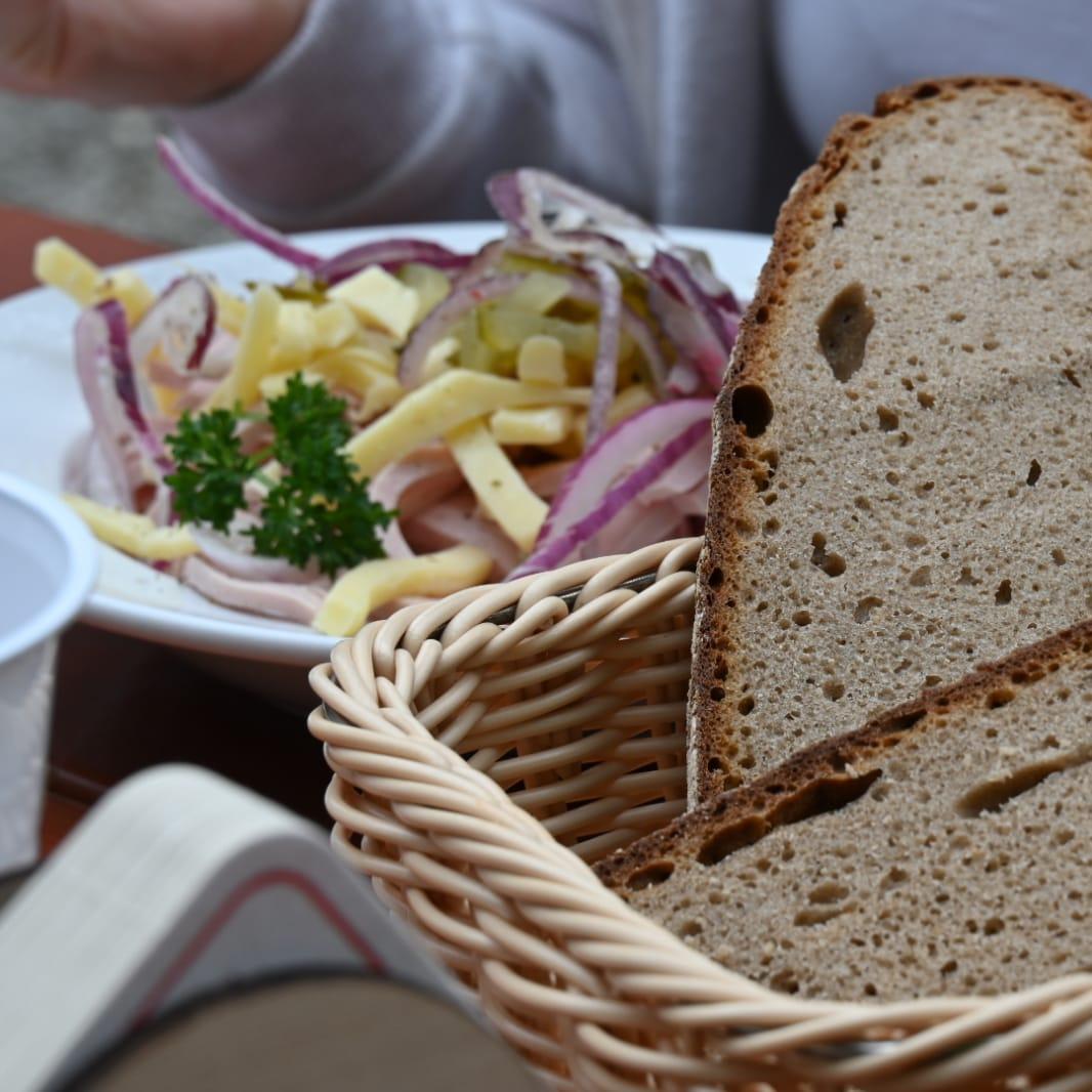 Restaurant "Braumadlgarten am Neuhof" in Gundelfingen an der Donau