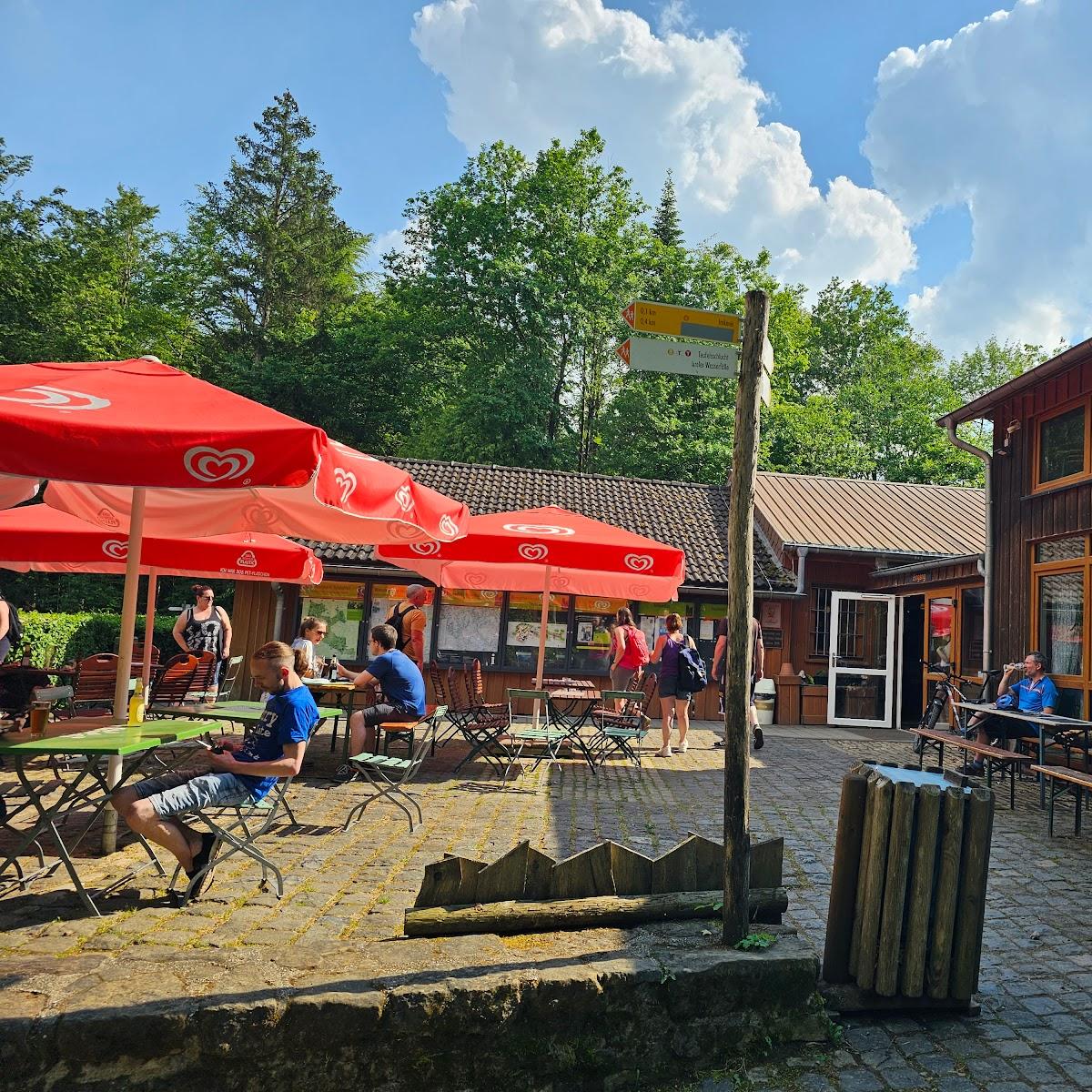 Restaurant "Bistros und Haus der Jagd" in Ernzen