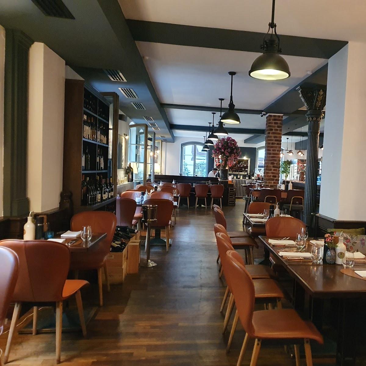 Restaurant "Metá - Winebar & Kouzina," in Ulm