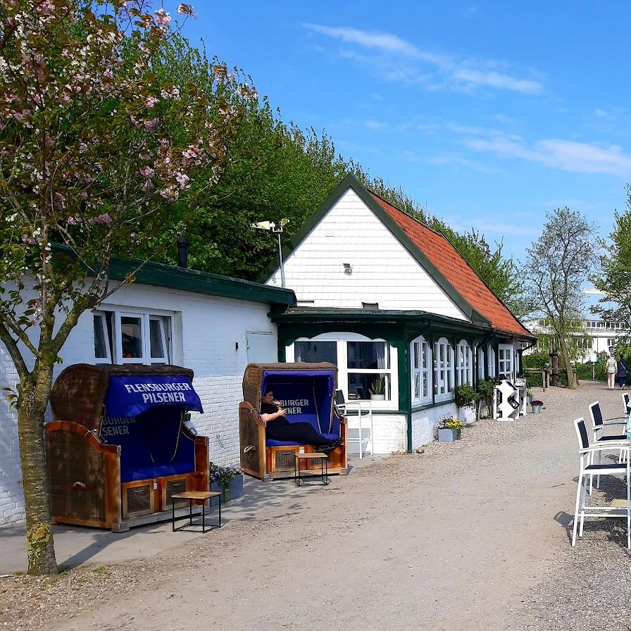 Restaurant "Strandhalle" in Arnis