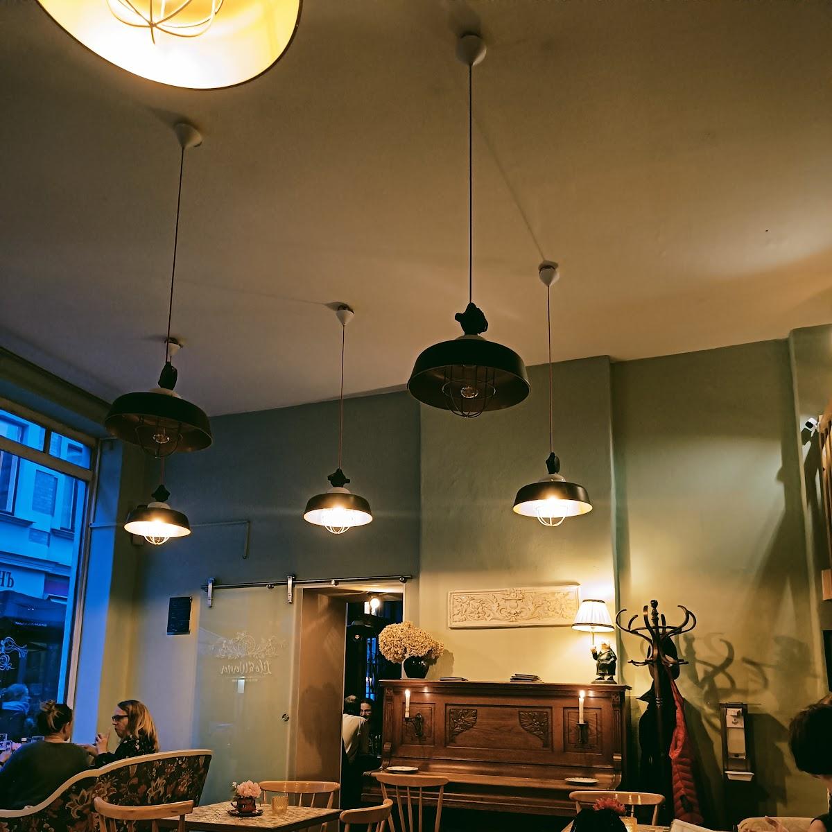 Restaurant "Lilo&Werner Restaurant&Bar -" in Halle (Saale)