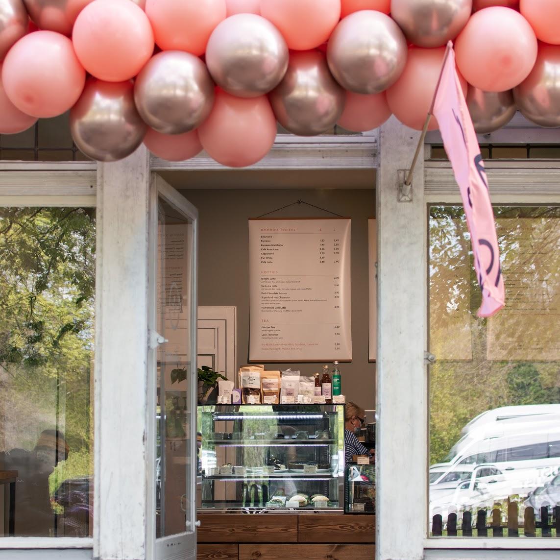 Restaurant "goodies deli  Treptow (vegan, vegetarisch, Café, clean eating)" in Berlin